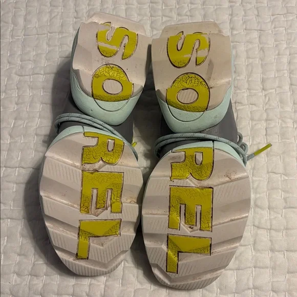 Sorel Dove and Sea Salt Kinetic Impact Lace Sneakers - Picture 4 of 6